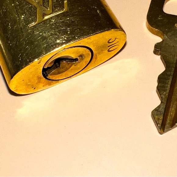 Louis Vuitton | Authentic Lock & Key - Picture 2 of 5